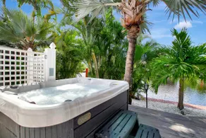 Wilton on the water courtyard and Heated Pool - Image 2