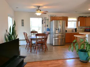 Waterfront island retreat - Image 5