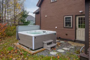 The Lazy Bear Chalet-4 Miles to Mt.Snow w/ Hot Tub - Image 3