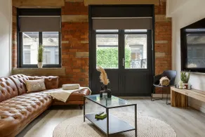 Bradford: Exclusive Penthouse- 85” Huge TV - Image 3