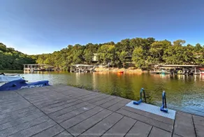 Clean 2BD 2BA Condo w Slip - 5 Minutes to Bagnell Dam!  Plus Pool & Swim Dock! - Image 4