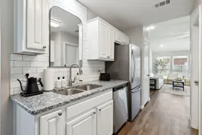 Clean Quiet Family 3 BR, 2 min to Downtown Celina - Image 3