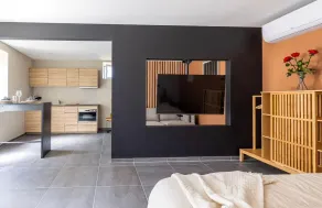 Beautiful studio. - Image 5