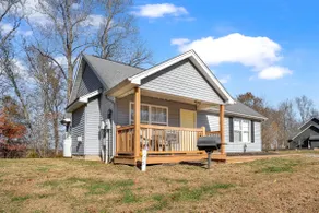 Cozy Cottage in Taylorsville: Hot Tub & Lake Views - Image 2