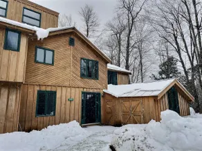 SnowArts, Wood Burning fireplace, Close to slopes - Image 3