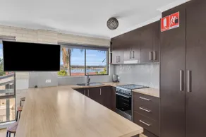 Capri Apartments - 2 Bedroom - Image 2