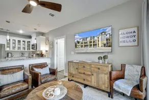 Aloha Gruene Waterfront Condo - Image 3