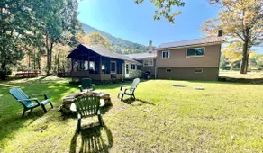 River front getaway with screened-in porch! - Image 4