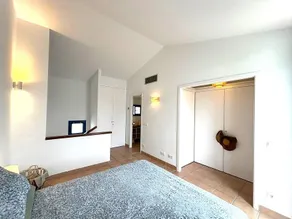 Renovated triplex in the center. - Image 4