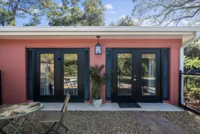 Vero Beach room w/ private entry MCM suite - Image 4
