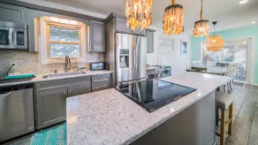 Sleeps 12! Hot tub, fire pit and 2 King beds - Image 5