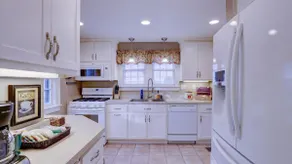 Historic 3 BR Home Near Millikin Univ. - Image 4