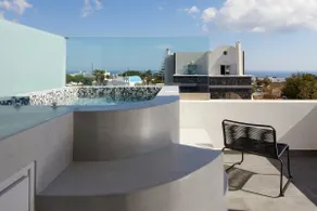 Spacious 2-Βedroom-Suite (Pool & private Jacuzzi) - Image 5