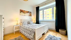 1-BDR Apt by the park| 10 mins walk to city centre - Image 3