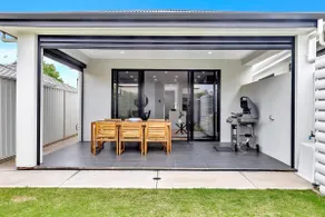 The Art of Zen - Modern Comfort between Beach and CBD - Image 3