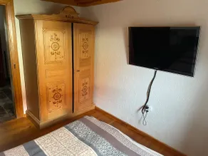 Quaint Bavarian parlour - Image 2