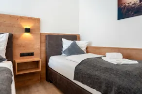 Deluxe Suite with Terrace - Image 5