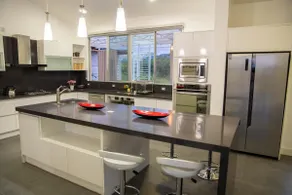 Spectacular Modern House in El Puyo! - Image 5