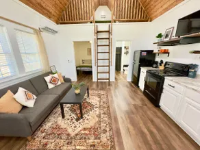Bass Cabin: Arcade, Inflatables, Fishing & More! - Image 4