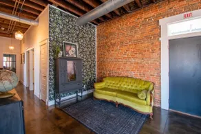 Penthouse Perch Downtown Loft - Image 4