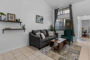 Spacious 2BR/2BA | Patio, Garden, Parking, Near UF - Image 2