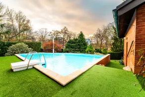 Amazing villa pool sauna hot tube & free parking - Image 2