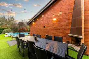 Amazing villa pool sauna hot tube & free parking - Image 3