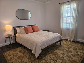 Downtown Fisherman's Find - 4BR - Image 3