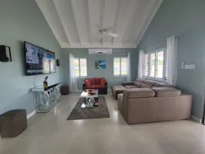 Welcome to Serenity Oasis Villa - Image 4