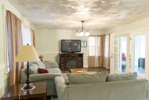 Sunridge Retreat: unwind, relax, and connect - Image 4