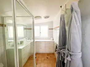 Maleny Cottage, Vintage Retreat - Image 3