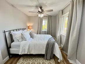 Castle Suite - Image 2