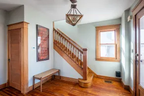 Robin's Egg, Private Downtown, Pet-Friendly Gem - Image 5