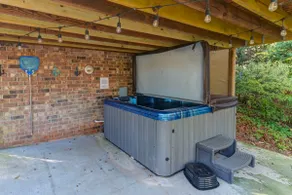 Hilton Lake Home - Hot Tub - Image 5