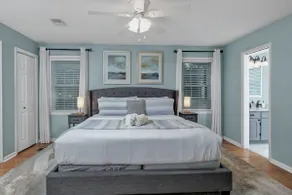 Hilton Lake Home - Hot Tub - Image 4