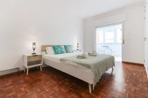 Cascais Beach Flower Apartment - Image 3