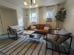 Emmet Spacious 2nd Floor 2-Bed - Image 2