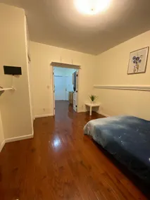 Compact 1BDR-sleeps 4-Times SQ - Image 3