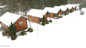 Log Cabin. Only minutes from Crystal Mountain! - Image 5