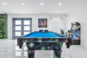 Ultimate Fun House: Games, Pool, BBQ & More! - Image 4