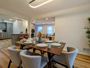 Modern bright downtown apartment Unit B - Image 3