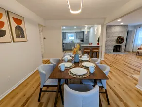 Modern bright downtown apartment Unit B - Image 4