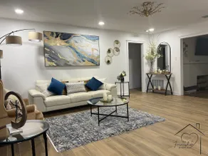 Large Space| Game Room| BBQ| 10 min Drive Downtown - Image 2