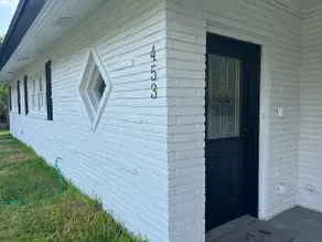 Large Space| Game Room| BBQ| 10 min Drive Downtown - Image 3