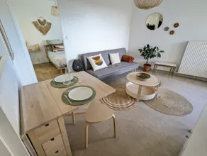 Nice 2nd floor with balcony, downtown/train station - Image 2