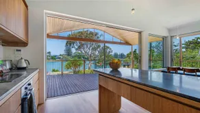 Absolute waterfront, 3 story beach house. - Image 2