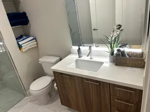 NEW Central Modern Cozy 1 bdrm - Image 3