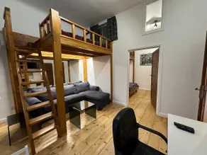 Modern Karlín Apt | Old Town Walk | Metro 1 Min - Image 3