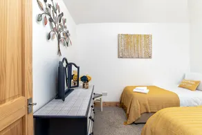 Dormie Cottage, lovely bright and spacious bungalow with wood fire - Image 5