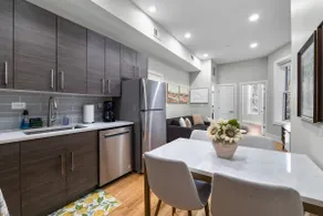 Beautiful Remodel in Sought After Wrigleyville - Image 3